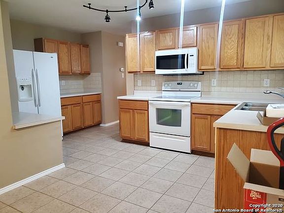 4th image of 3407 Canyon Maple