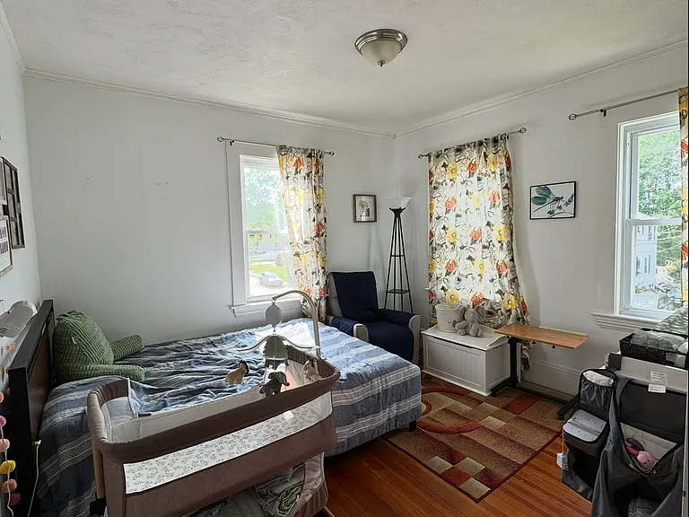 90 Irving St #B — Photo 4
