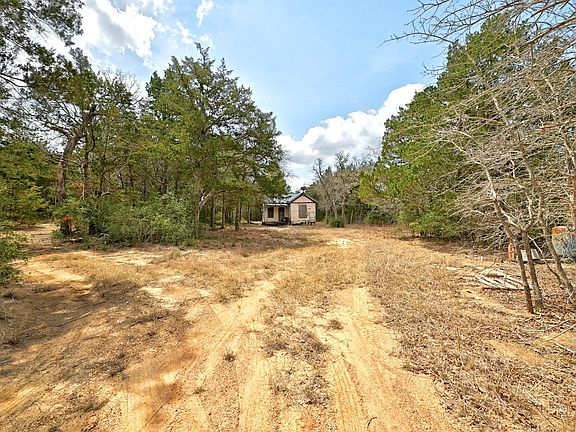 3rd image of 109 Crepe Myrtle Rd