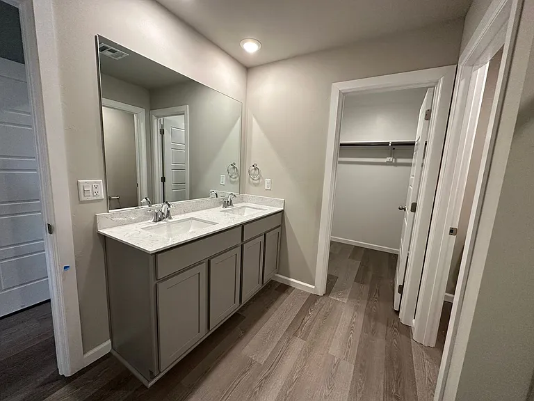 10516 SW 41st St — Photo 28
