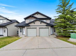 90 Panatella Vlg NW, Calgary, AB T3K 0G6
