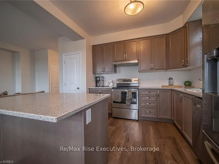 1673 Brookedayle Ave — Photo 9