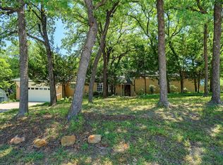 432 Inwood Rd, Azle, TX 76020
