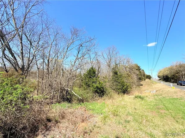 10208 Piper Ln, Bristow, VA 20136