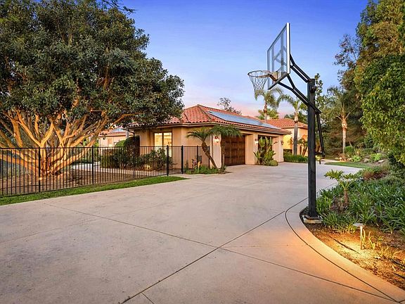 4th image of 3140 Dusty Trl