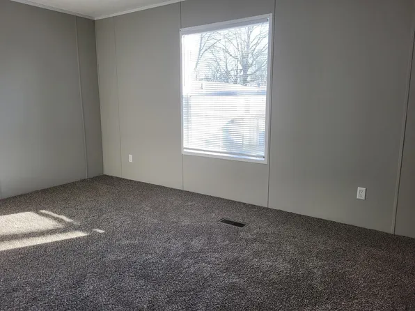 5204 Fawn Lake, Evansville, IN 47711