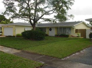 5006 Roosevelt St, Hollywood, FL 33021