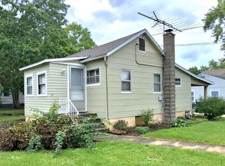 406 Cottage Row, Sycamore, IL 60178