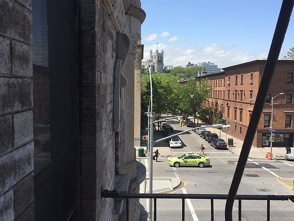 3rd image of 2375 A C Powell Blvd APT 6
