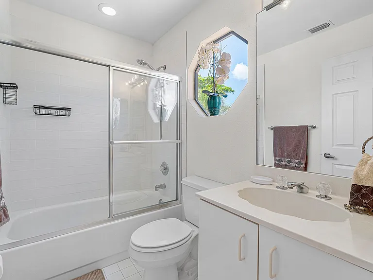 17099 Ryton Ln — Photo 27