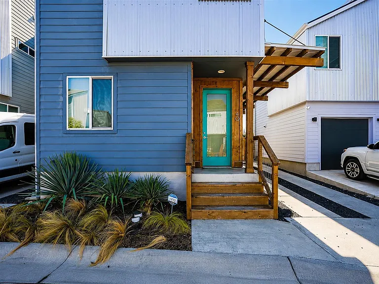 801 N Bluff Dr #40 — Photo 3