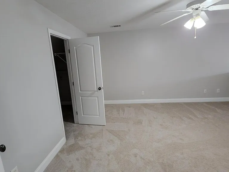 803 Landing Dr — Photo 12