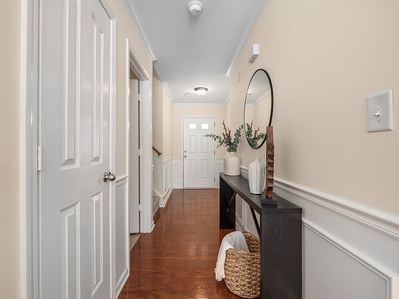 3rd image of 6361 Cora St