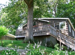 11 Clay St, Huntington Station, NY 11746