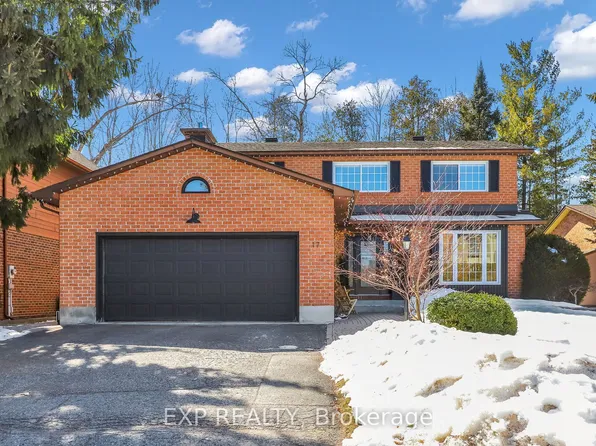 17 Shady Branch Trl, Ottawa, ON K2S 1E1