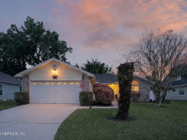 825 LONG LAKE Drive, Jacksonville, FL 32225