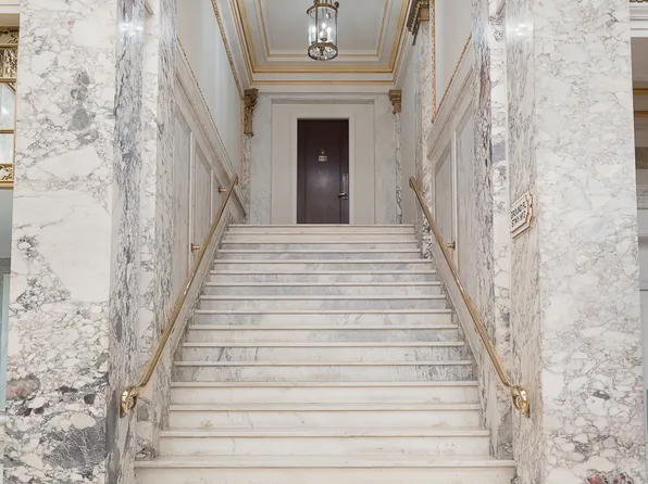 1 Central Park South image 17 of 19