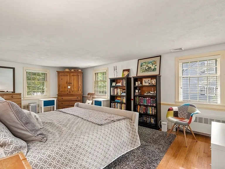 11 Nantucket Rd — Photo 19