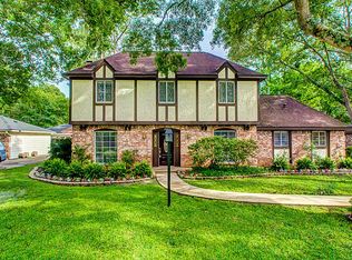 6511 Pebble Beach Dr, Houston, TX 77069