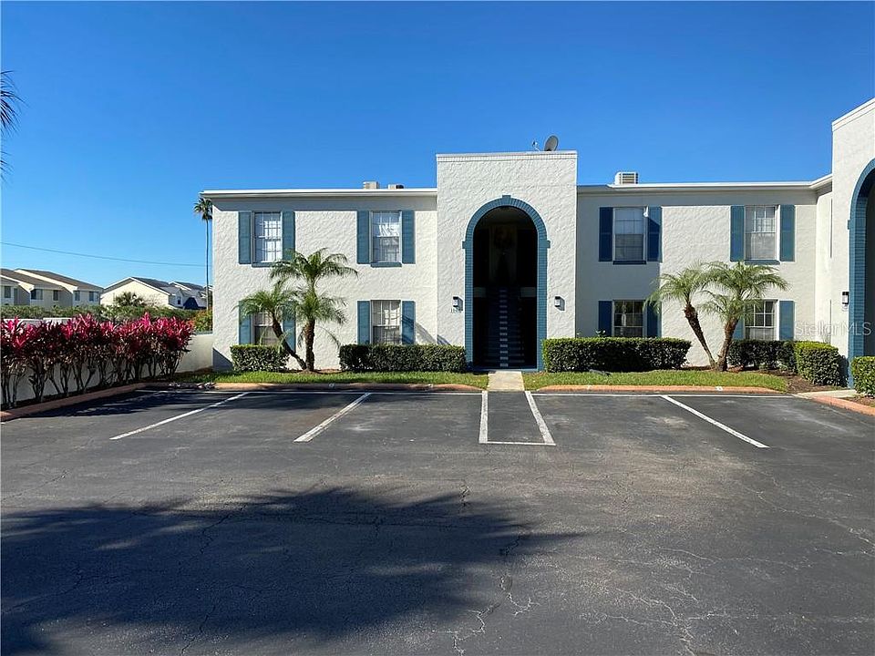 1st image of 1044 Plantation Dr APT E1