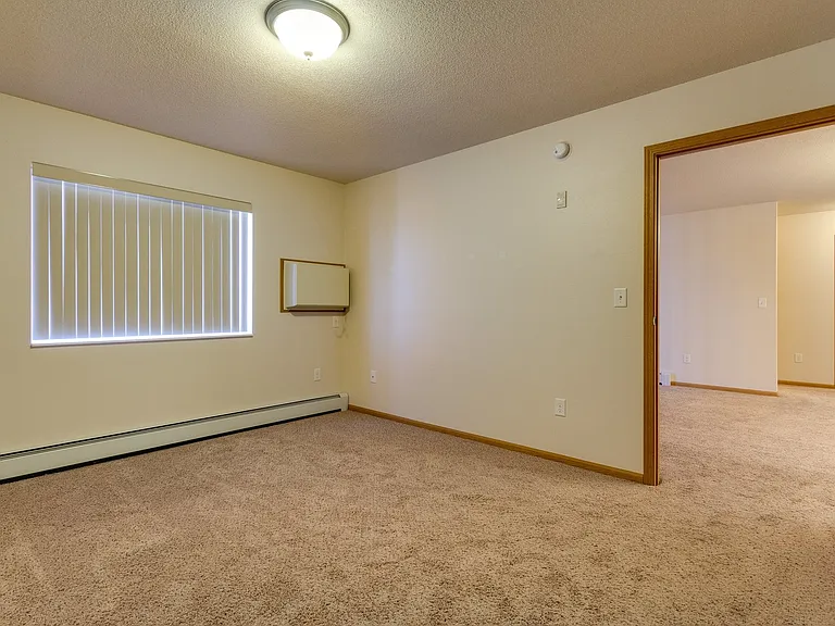 Westport Apartments — Photo 31