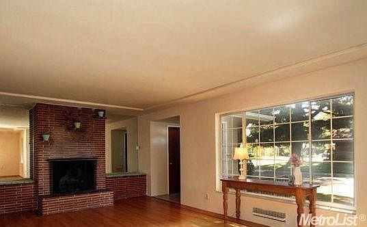 3rd image of 381 Messina Dr