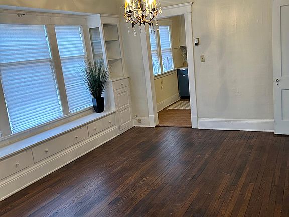 2nd image of 9504 Pierpont Ave #2