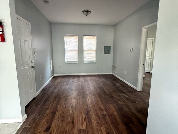 5th image of 5-298 Halstead St #1A