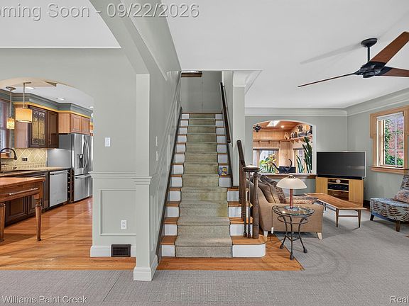 4th image of 4199 Bishop St