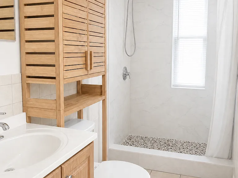 235 Whitwell St #2 — Photo 7