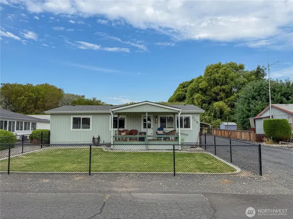 2361 Basin Street SW #205, Ephrata, WA 98823