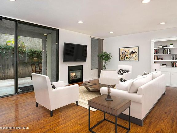 4th image of 439 S Catalina Ave APT 107