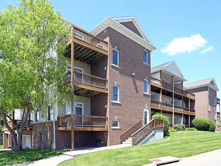 Woodridge Estates — Photo 17
