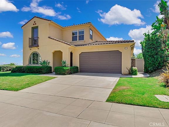 5th image of 864 E Manresa Dr