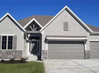 2750 W Wabash St, Olathe, KS 66061