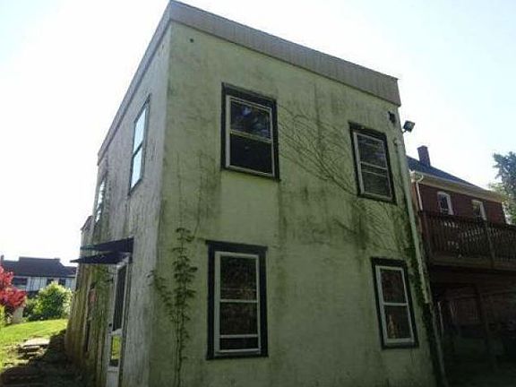 2nd image of 516 Harrison Ave