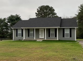 137 1/2 Michael Cir, Lawrenceburg, TN 38464