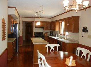 1391 Carey Ct, Carmel, IN 46032