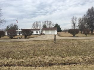 8687 E County Road 150n UNIT E, Lerna, IL 62440
