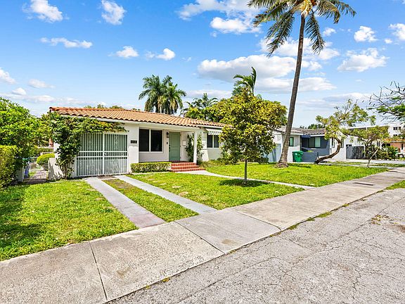 2nd image of 2135 SW 26th Street
