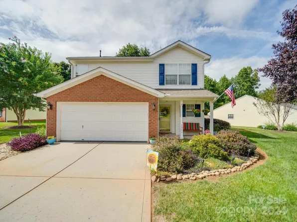 1311 River Run Rd, Lowell, NC 28098