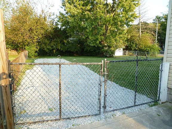 5th image of 2005 N Bosart Ave