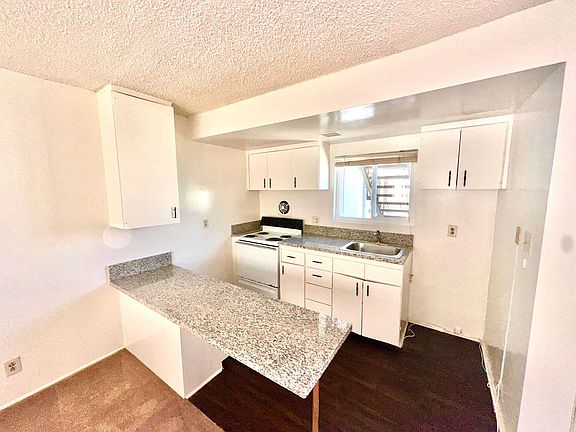 3rd image of 2713 S Gaffey St APT 4