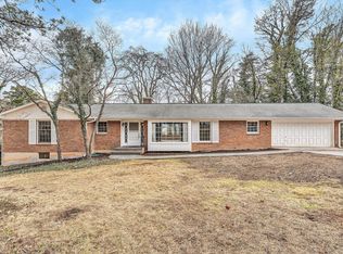 3751 Londonderry Dr SW, Roanoke, VA 24014