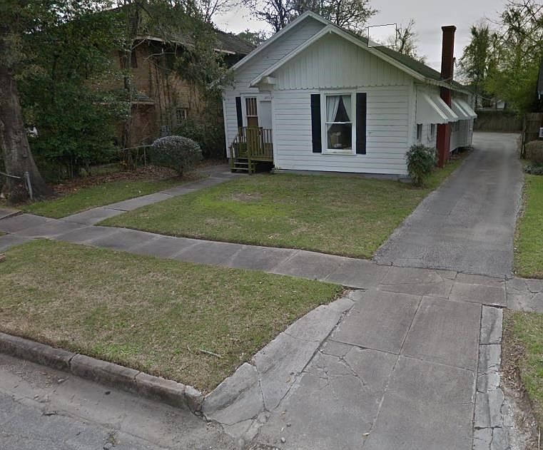 1st image of 2453 Broadway St