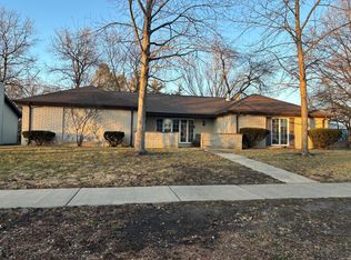 2817 White Plains Ct, Springfield, IL 62704