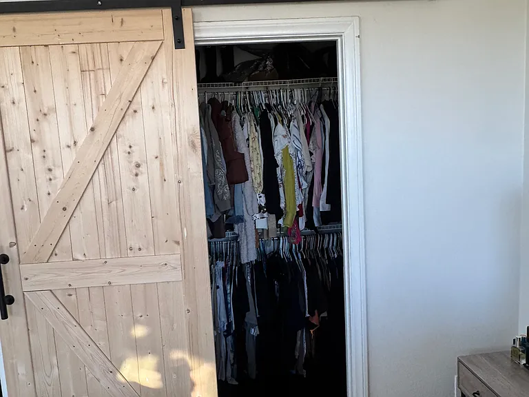 441 S Glendora Ave — Photo 4