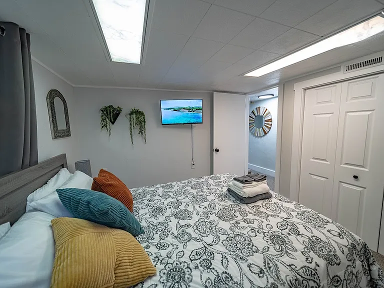 119 N 200 E — Photo 27