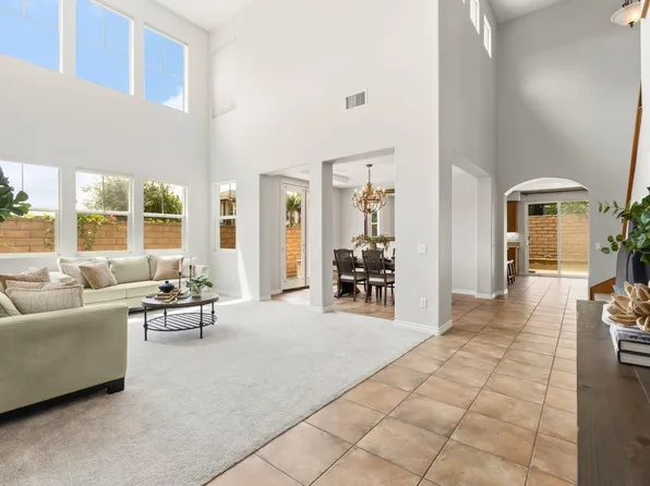 675 Charleston Pl, Ventura, CA 93004