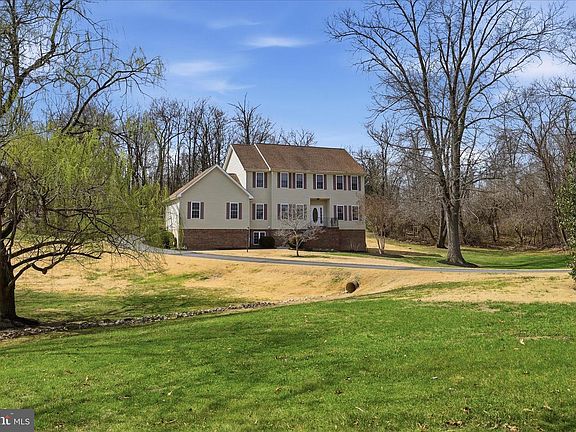 5th image of 155 Bunchberry Ridge Ct